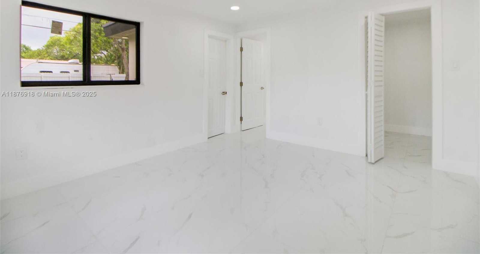Small Image of 630 NORTH EAST 143RD ST, North Miami Number 34
