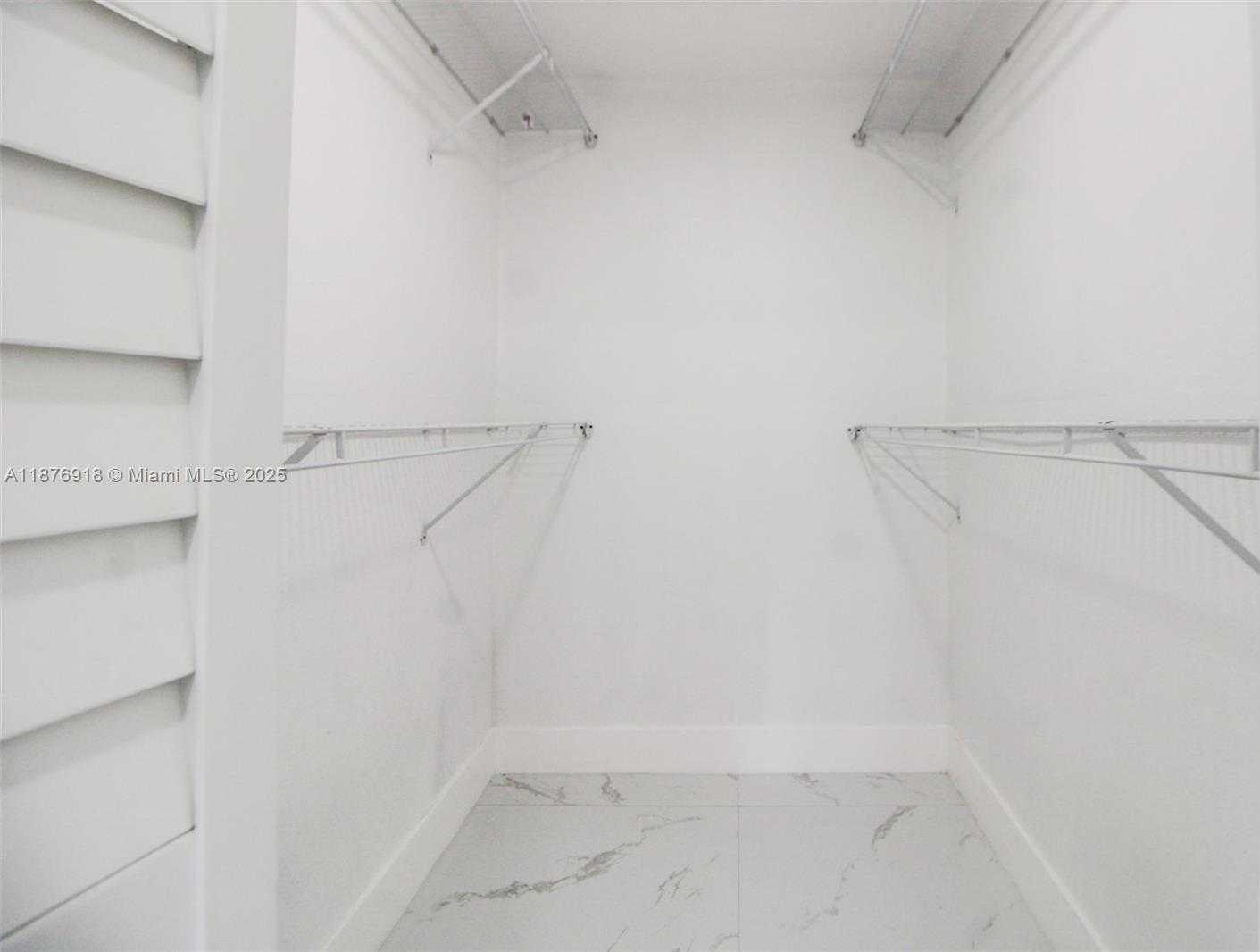 Small Image of 630 NORTH EAST 143RD ST, North Miami Number 35