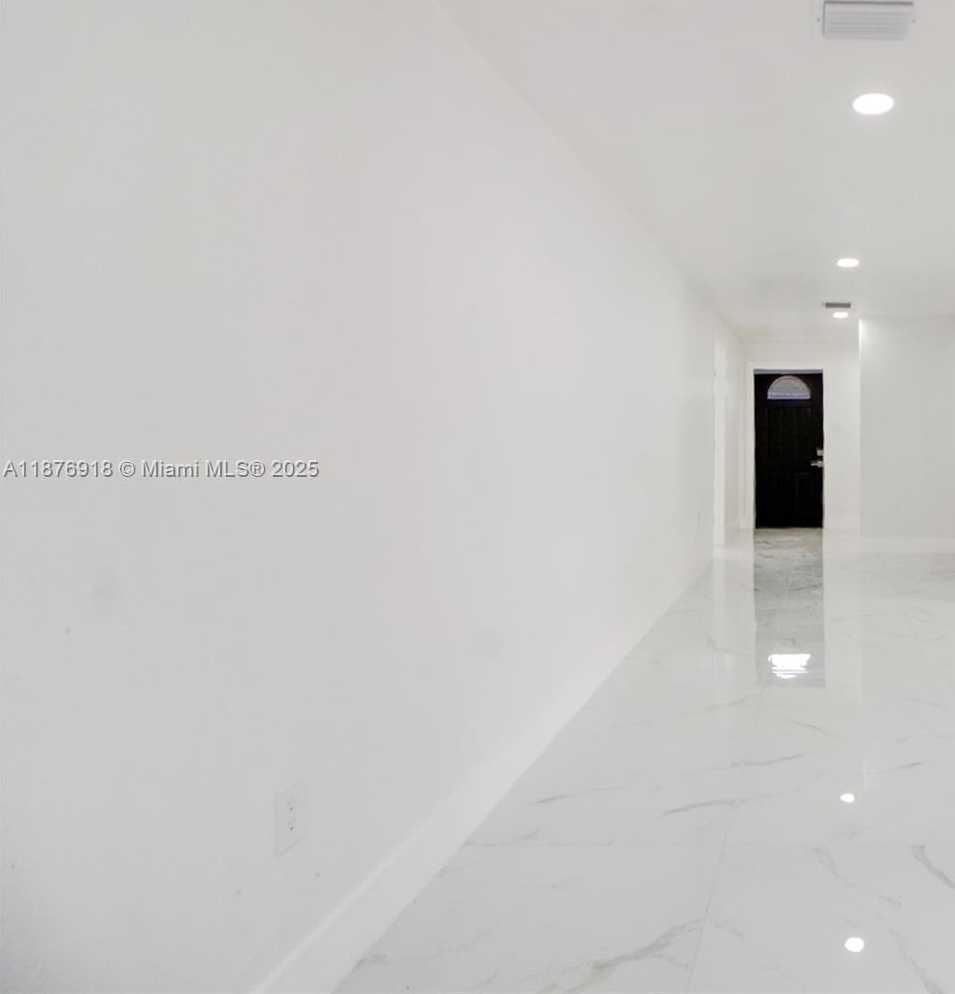 Small Image of 630 NORTH EAST 143RD ST, North Miami Number 42