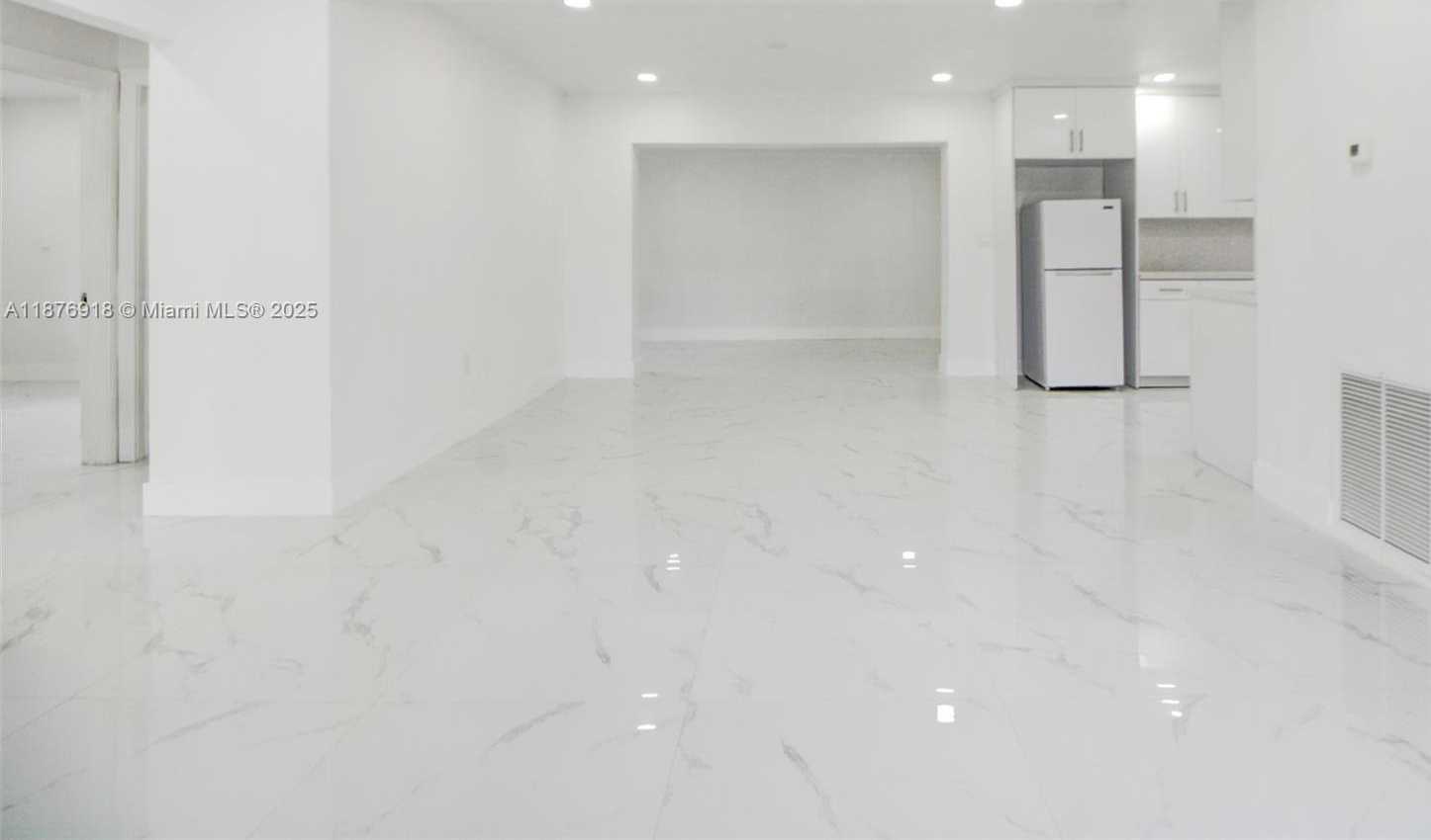 Small Image of 630 NORTH EAST 143RD ST, North Miami Number 46