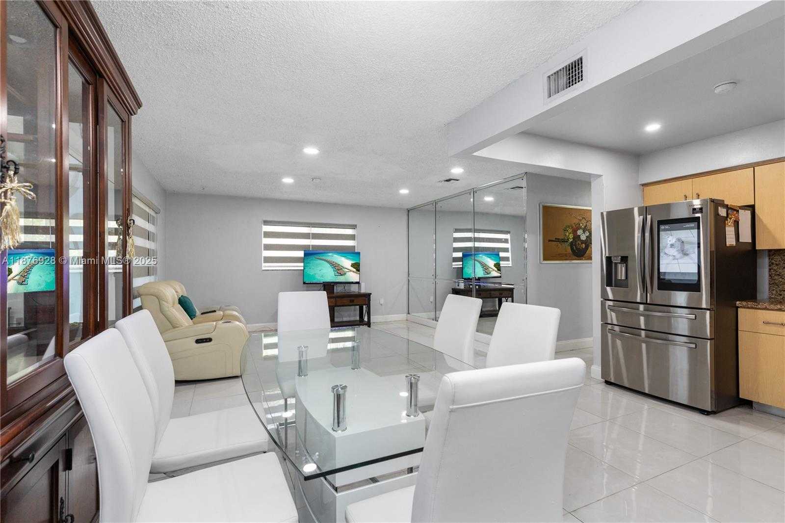 Small Image of 1211 NORTH WEST 179TH ST, Miami Gardens Number 11