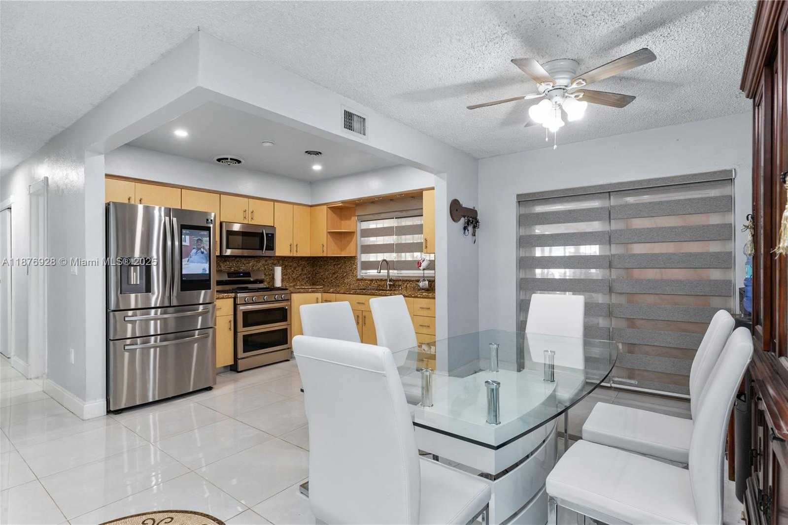 Small Image of 1211 NORTH WEST 179TH ST, Miami Gardens Number 12