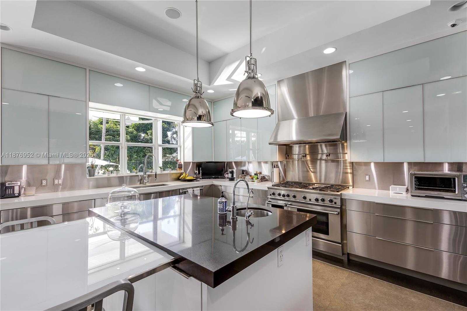 Small Image of 9460 SOUTH WEST 69TH AVE, Pinecrest Number 11