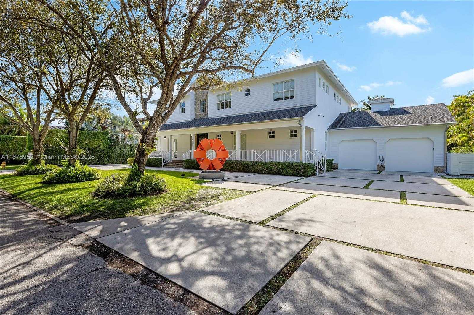 Small Image of 9460 SOUTH WEST 69TH AVE, Pinecrest Number 2