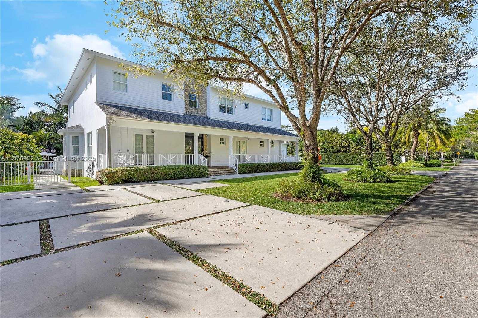 Small Image of 9460 SOUTH WEST 69TH AVE, Pinecrest Number 3