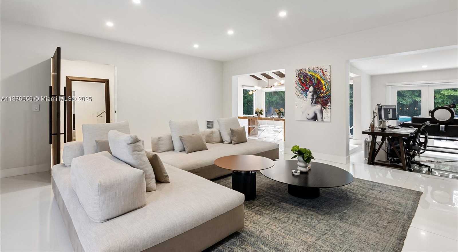 Small Image of 5120 ALTON ROAD, Miami Beach Number 4