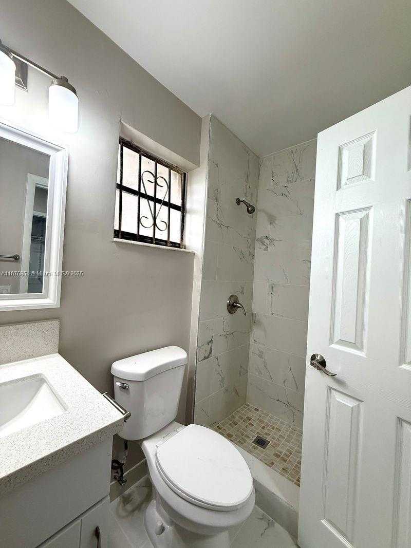 Small Image of 2920 NORTH WEST 179TH ST, Miami Gardens Number 18