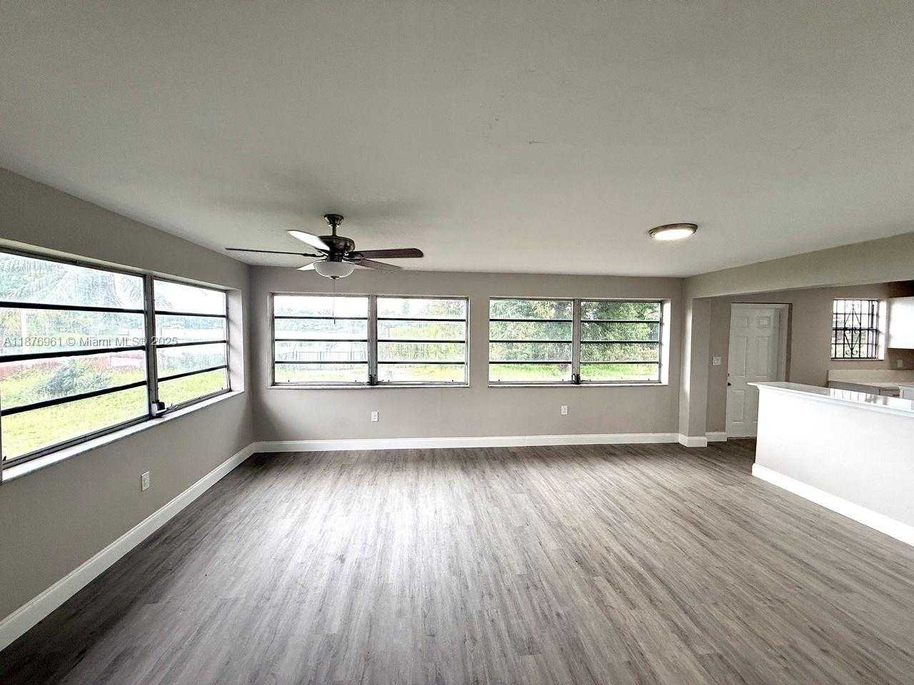 Small Image of 2920 NORTH WEST 179TH ST, Miami Gardens Number 19