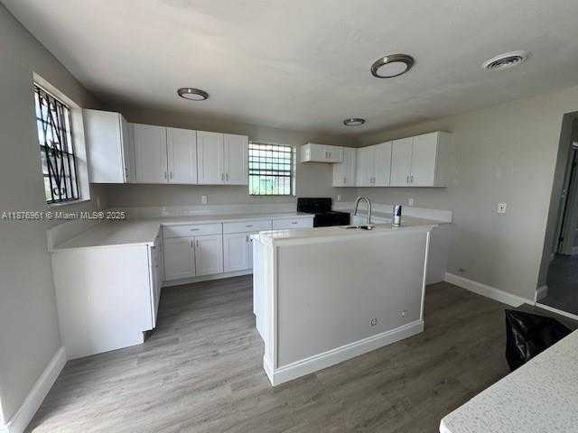 Small Image of 2920 NORTH WEST 179TH ST, Miami Gardens Number 6