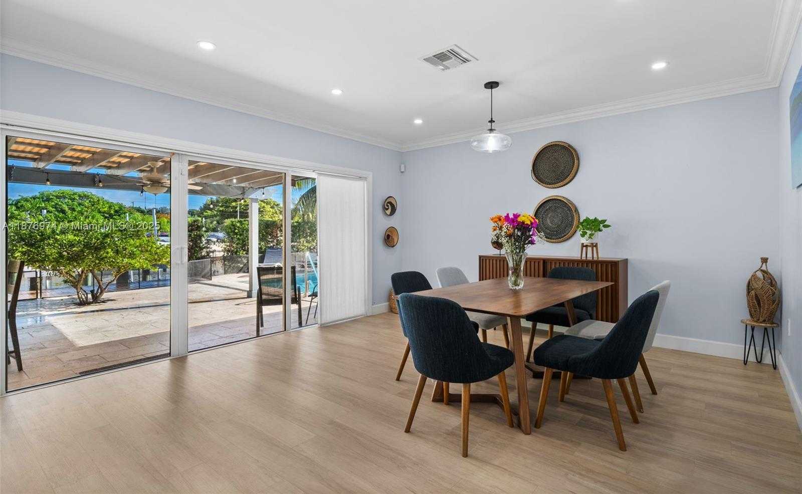 Small Image of 2105 ARCH CREEK DR, North Miami Number 10