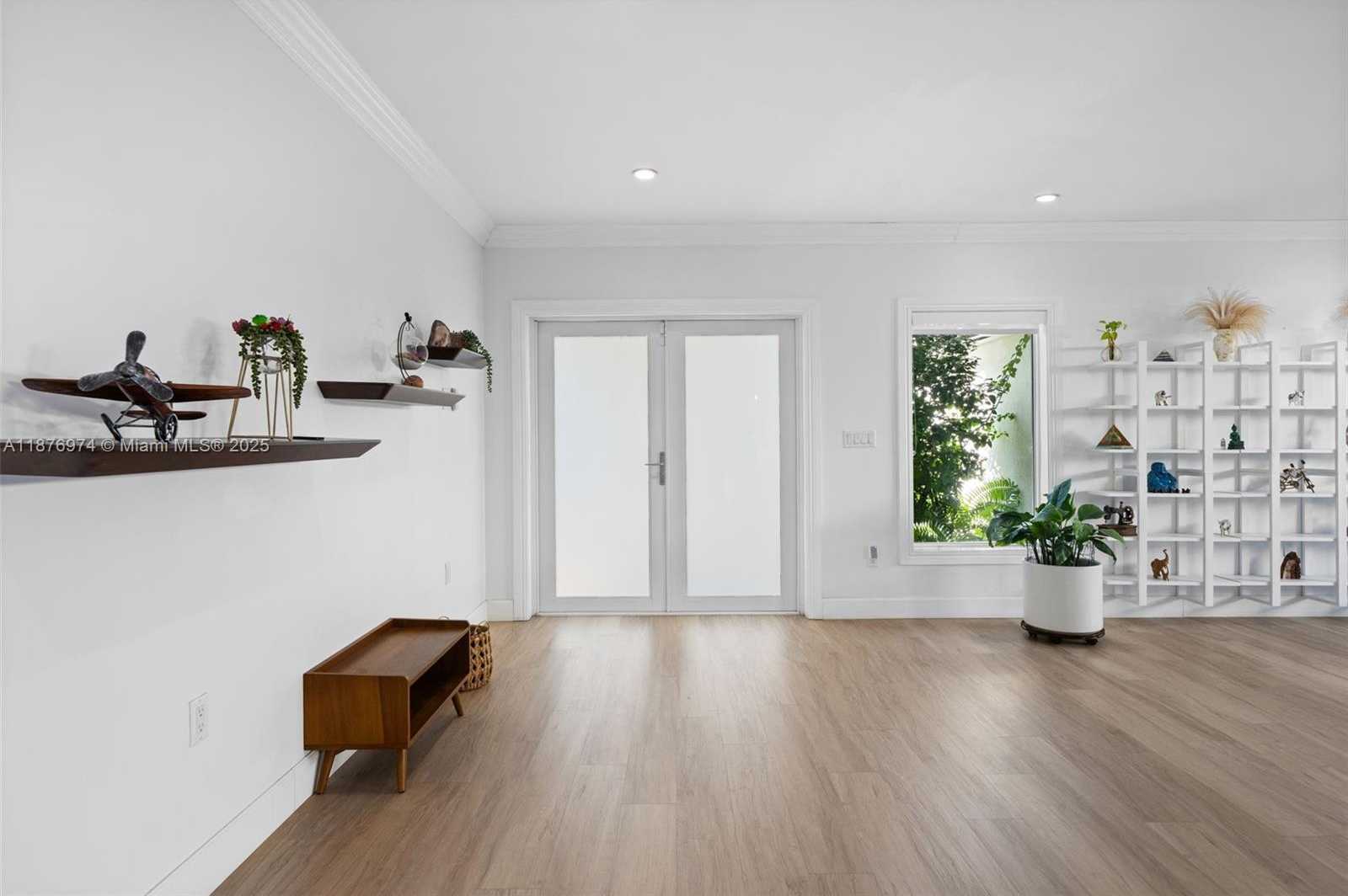 Small Image of 2105 ARCH CREEK DR, North Miami Number 13