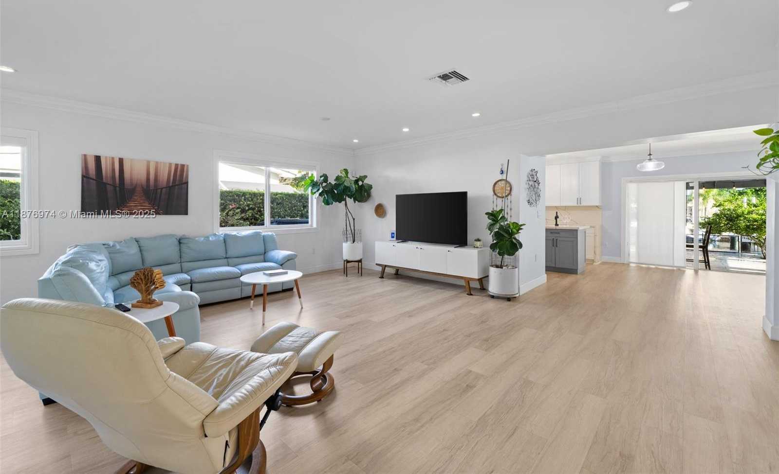 Small Image of 2105 ARCH CREEK DR, North Miami Number 16