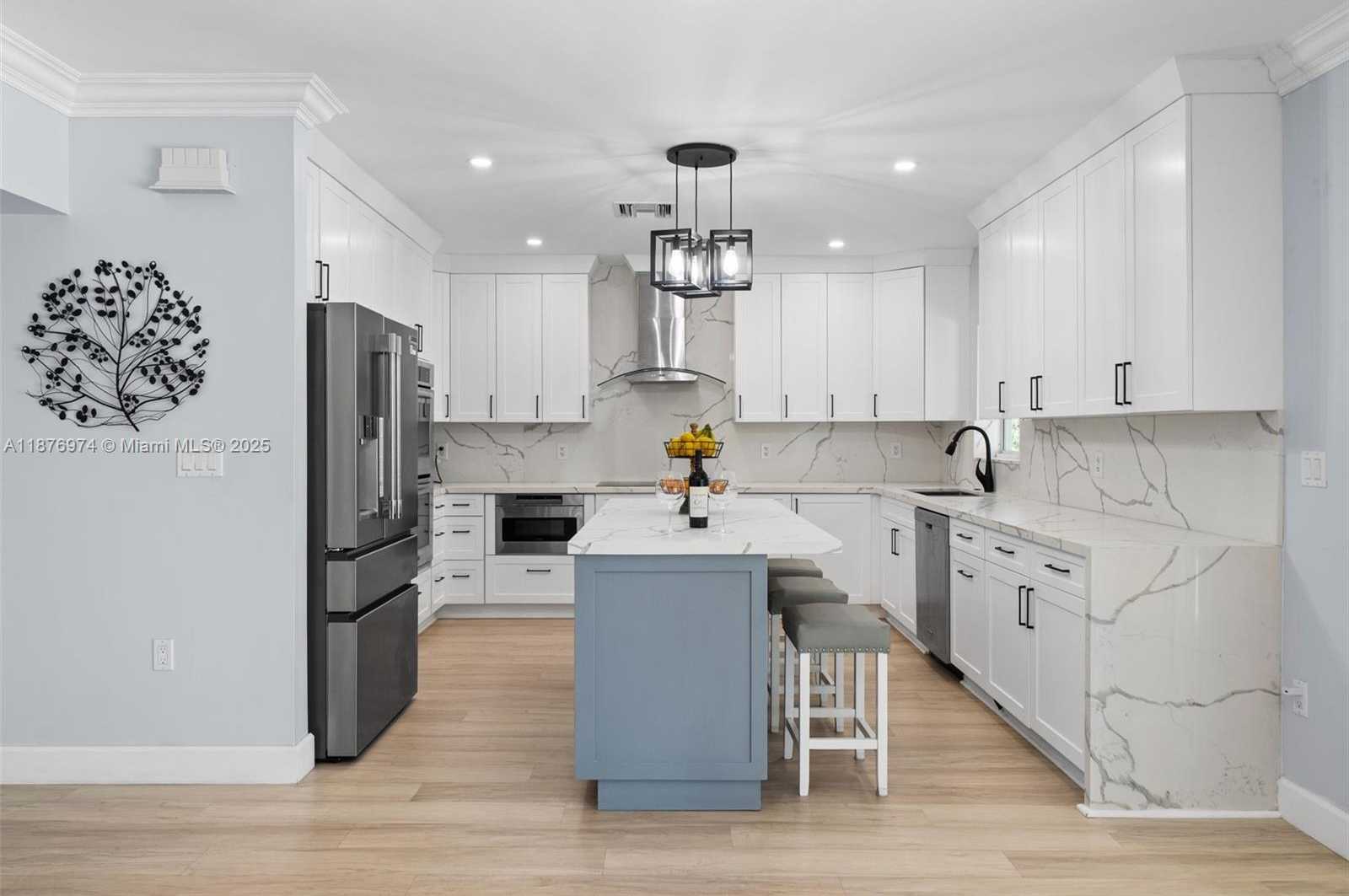 Small Image of 2105 ARCH CREEK DR, North Miami Number 21