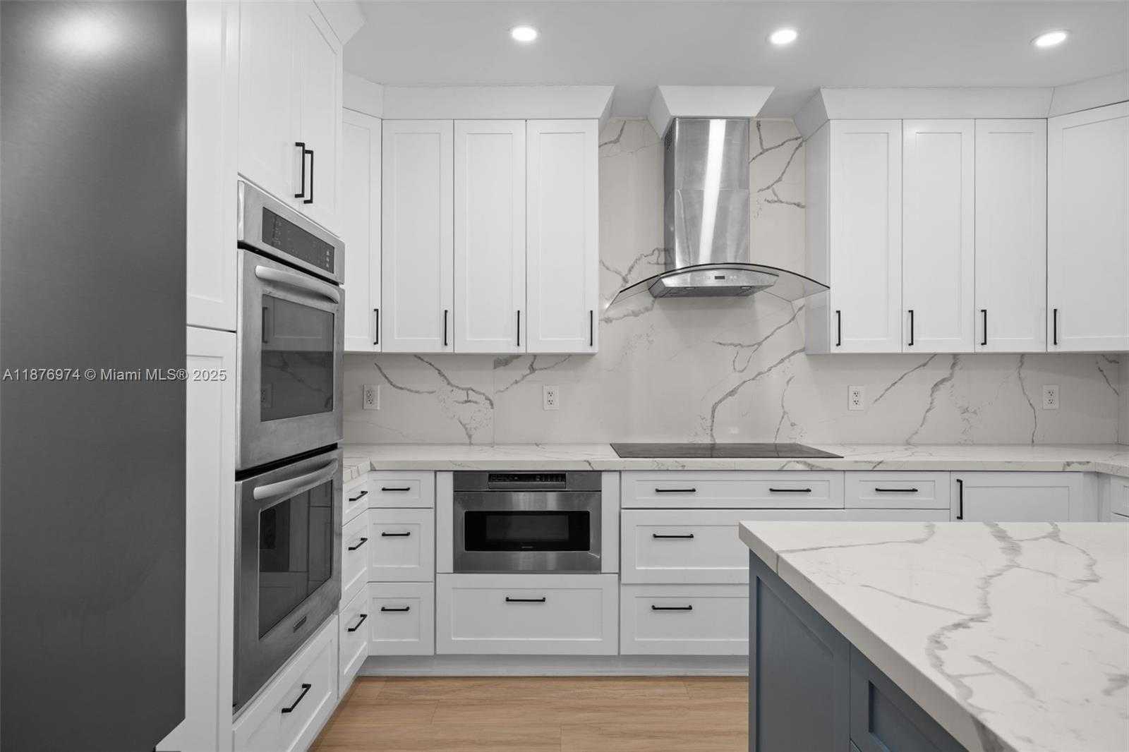 Small Image of 2105 ARCH CREEK DR, North Miami Number 23