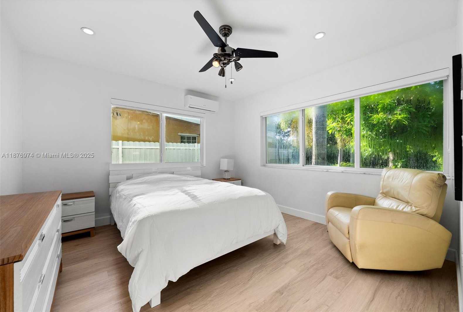 Small Image of 2105 ARCH CREEK DR, North Miami Number 33