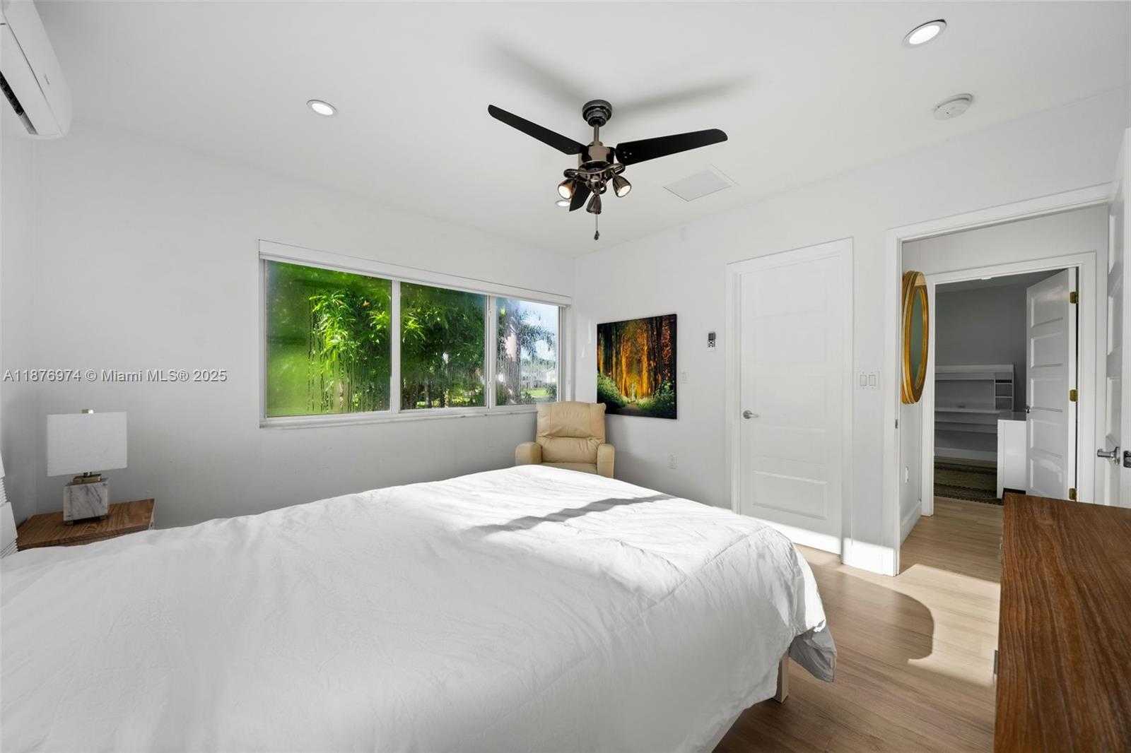 Small Image of 2105 ARCH CREEK DR, North Miami Number 34