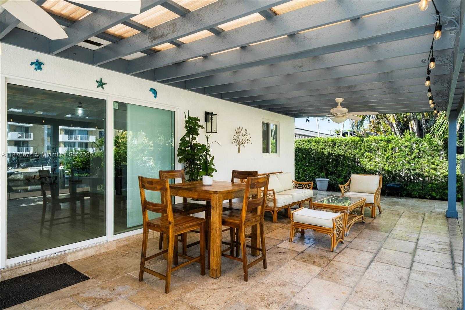 Small Image of 2105 ARCH CREEK DR, North Miami Number 39