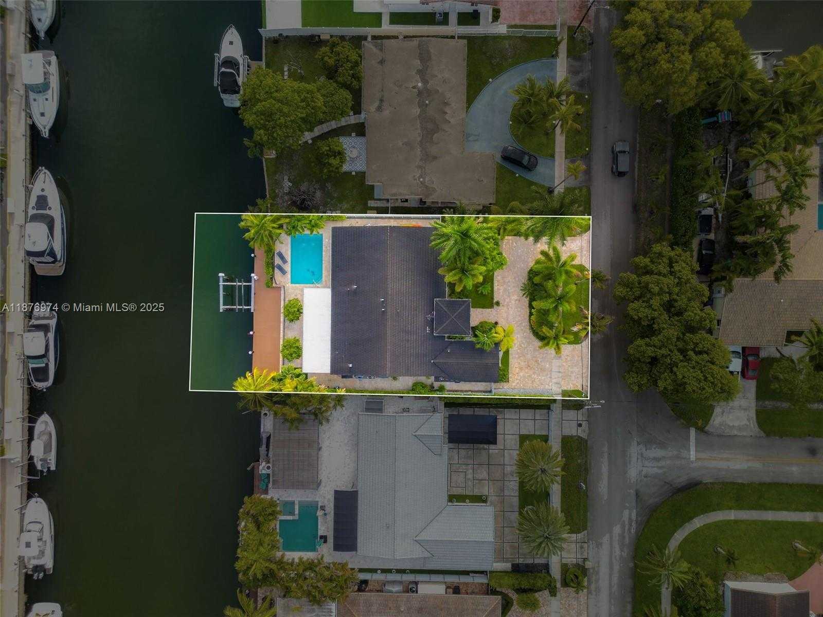 Small Image of 2105 ARCH CREEK DR, North Miami Number 44