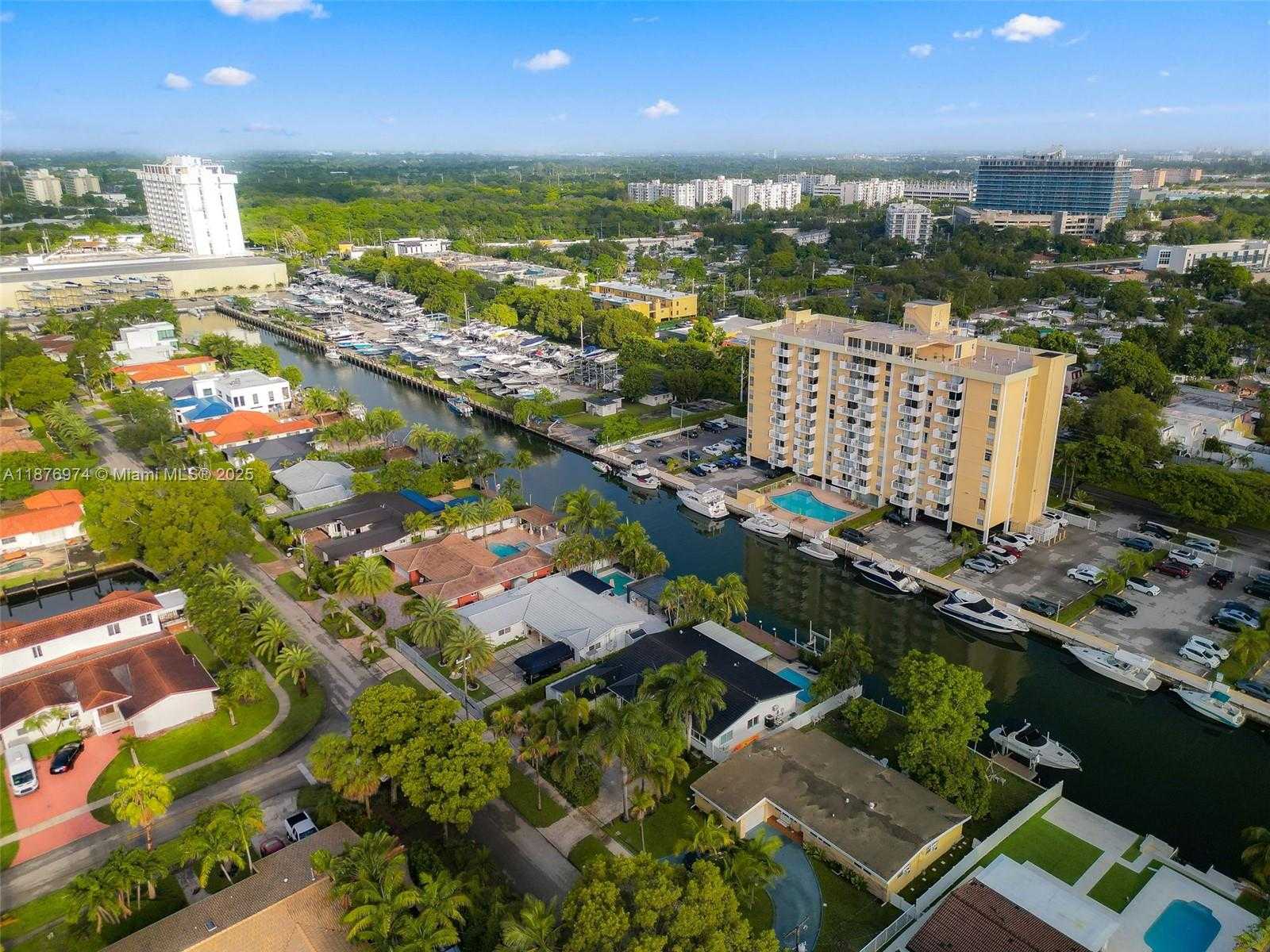 Small Image of 2105 ARCH CREEK DR, North Miami Number 53
