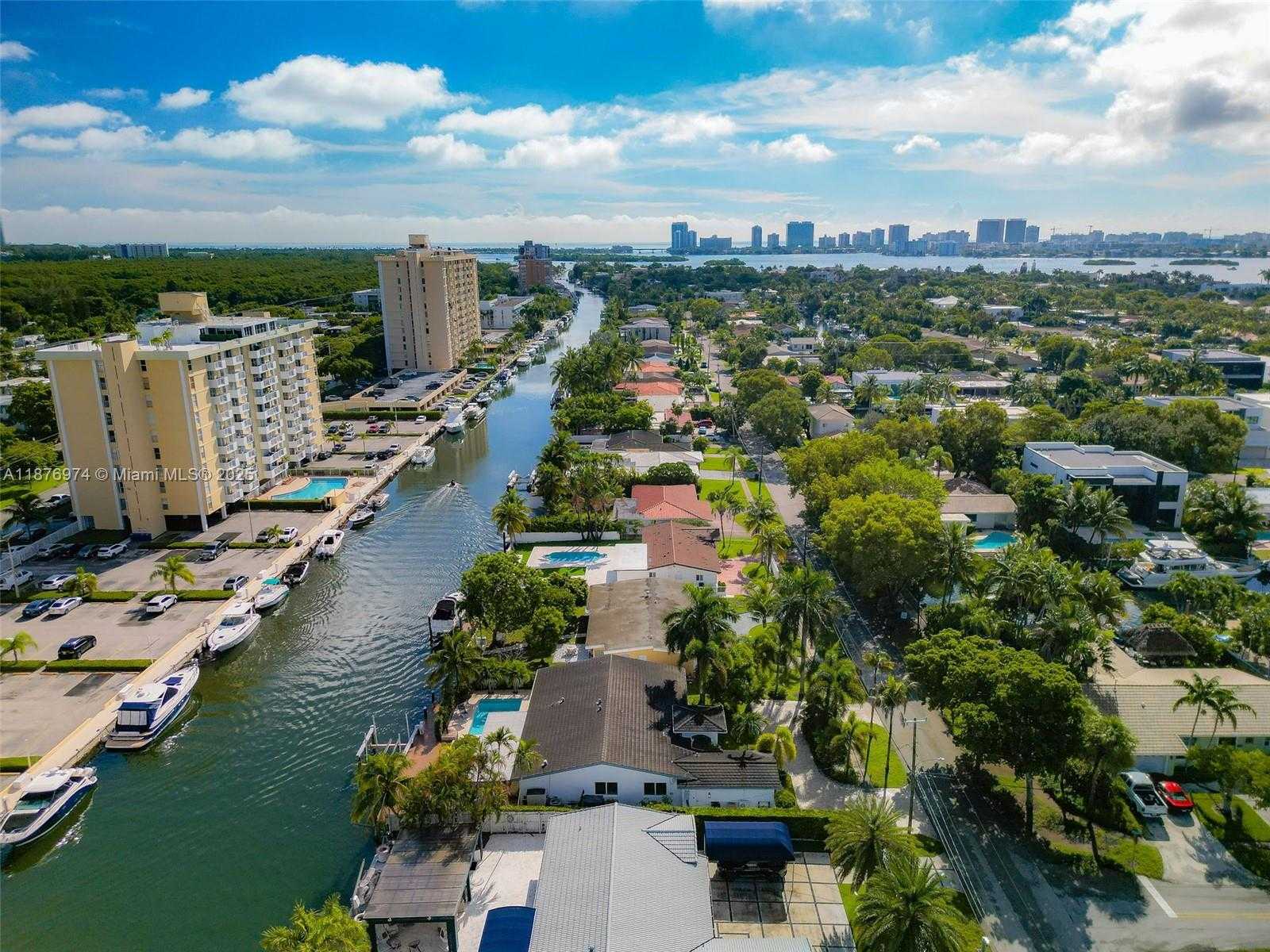 Small Image of 2105 ARCH CREEK DR, North Miami Number 55