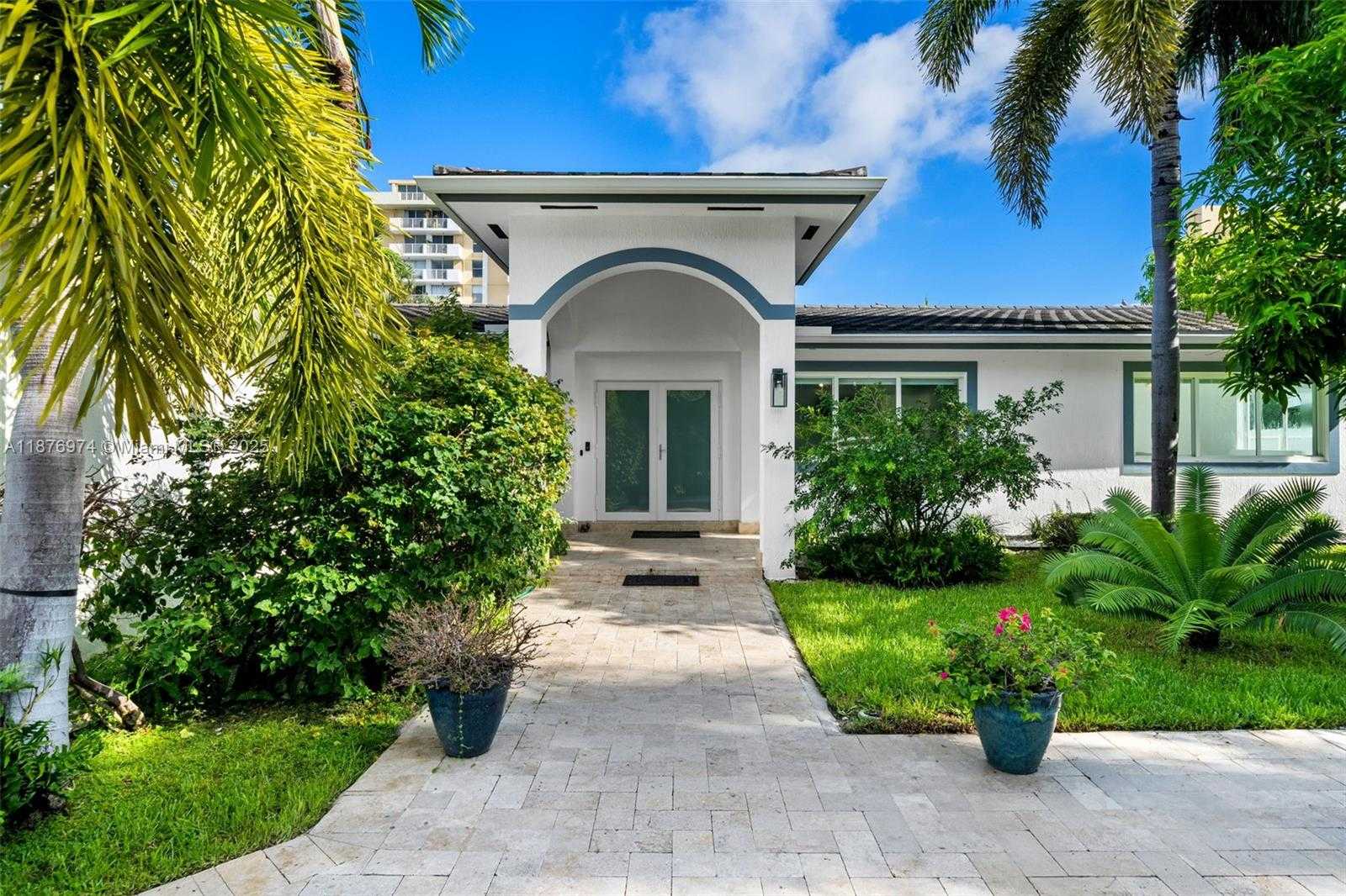 Small Image of 2105 ARCH CREEK DR, North Miami Number 59