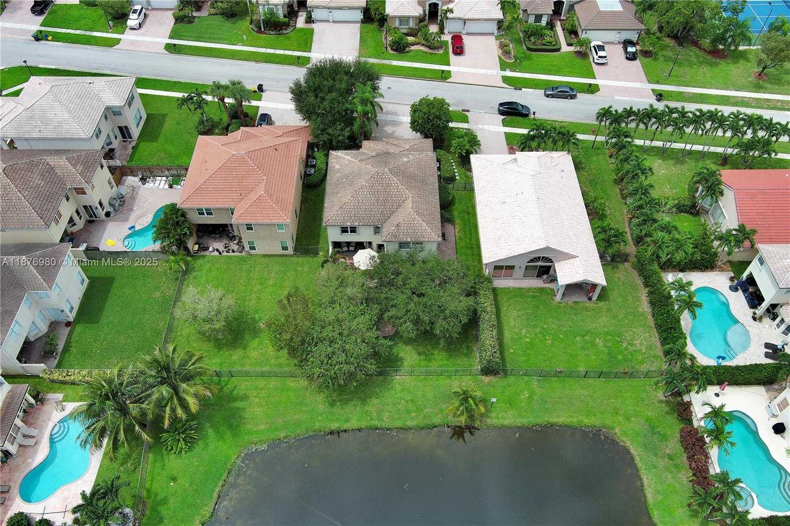 Small Image of 4166 WELLINGTON SHORES DR, Wellington Number 33