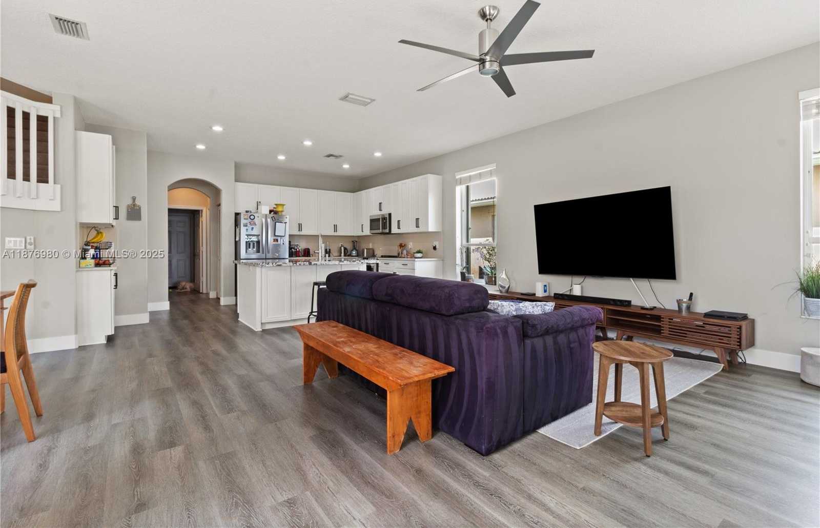 Small Image of 4166 WELLINGTON SHORES DR, Wellington Number 5