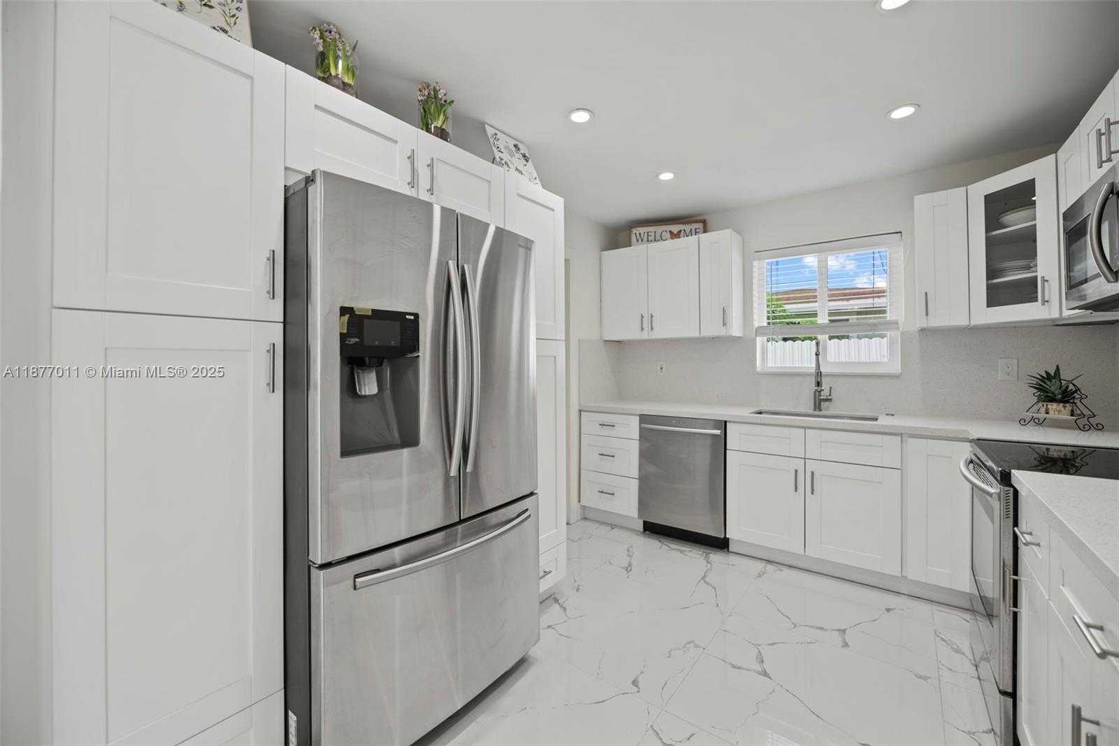 Small Image of 2345 NORTH WEST 182ND TER, Miami Gardens Number 11