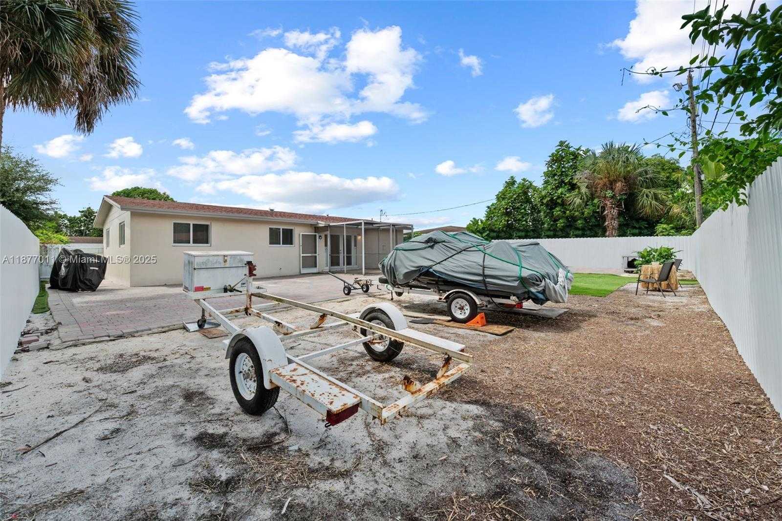Small Image of 2345 NORTH WEST 182ND TER, Miami Gardens Number 29