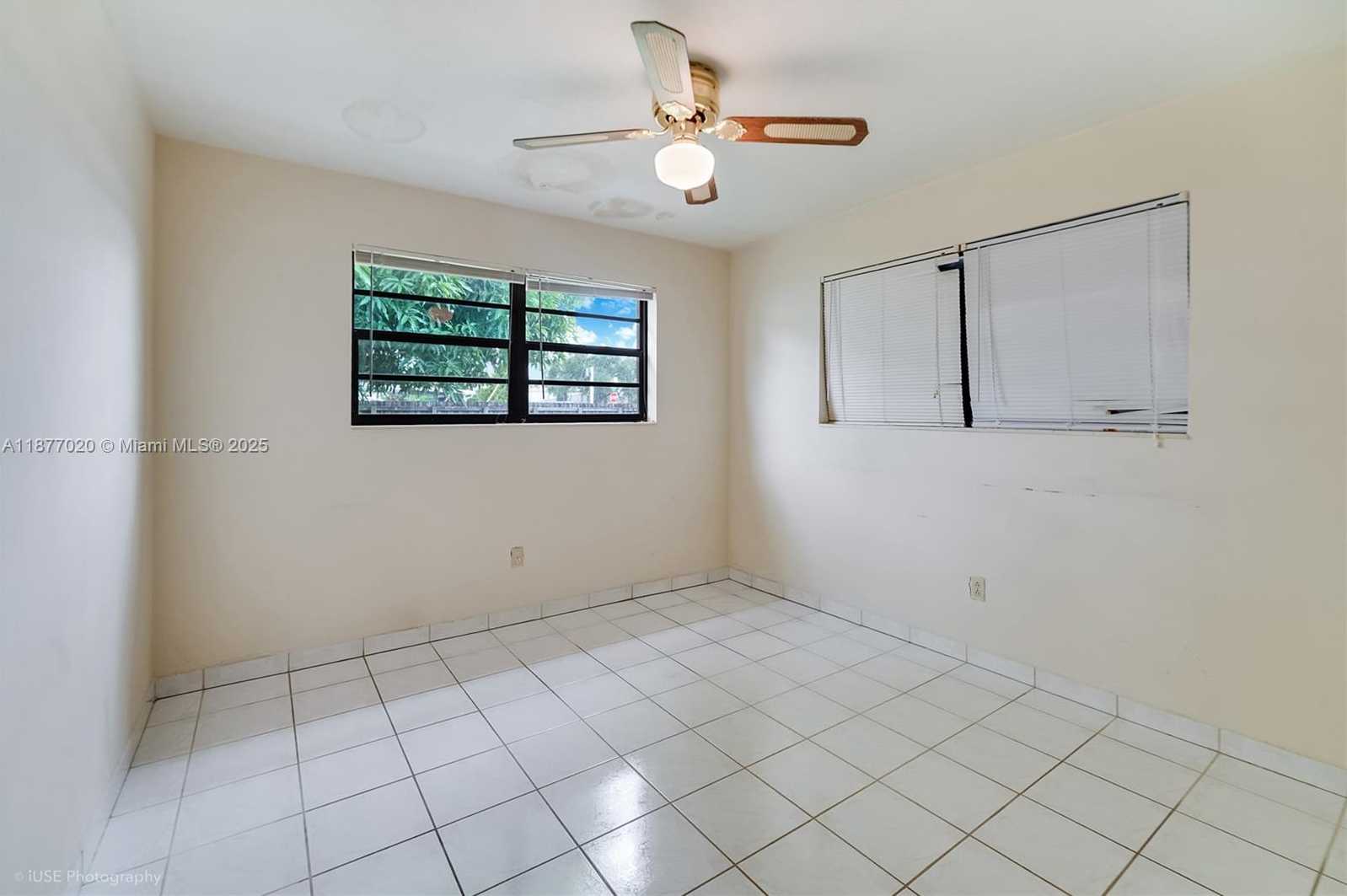 Small Image of 1005 WEST 36TH PL, Hialeah Number 13