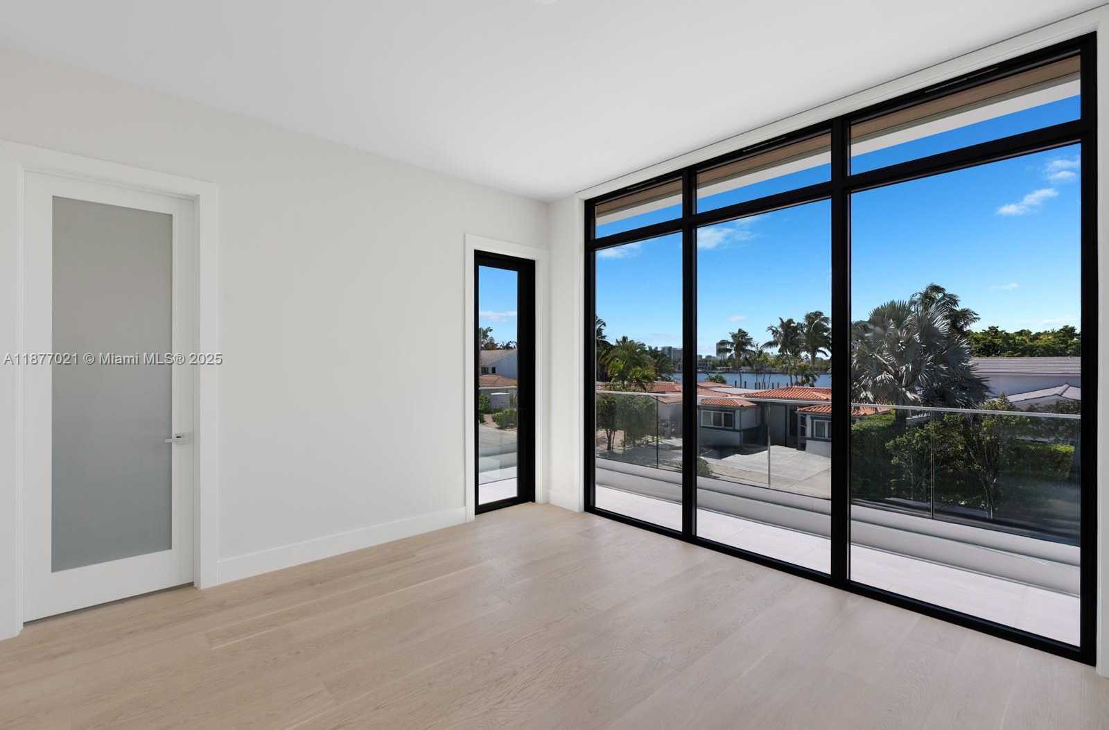 Small Image of 1351 STILLWATER DR, Miami Beach Number 17