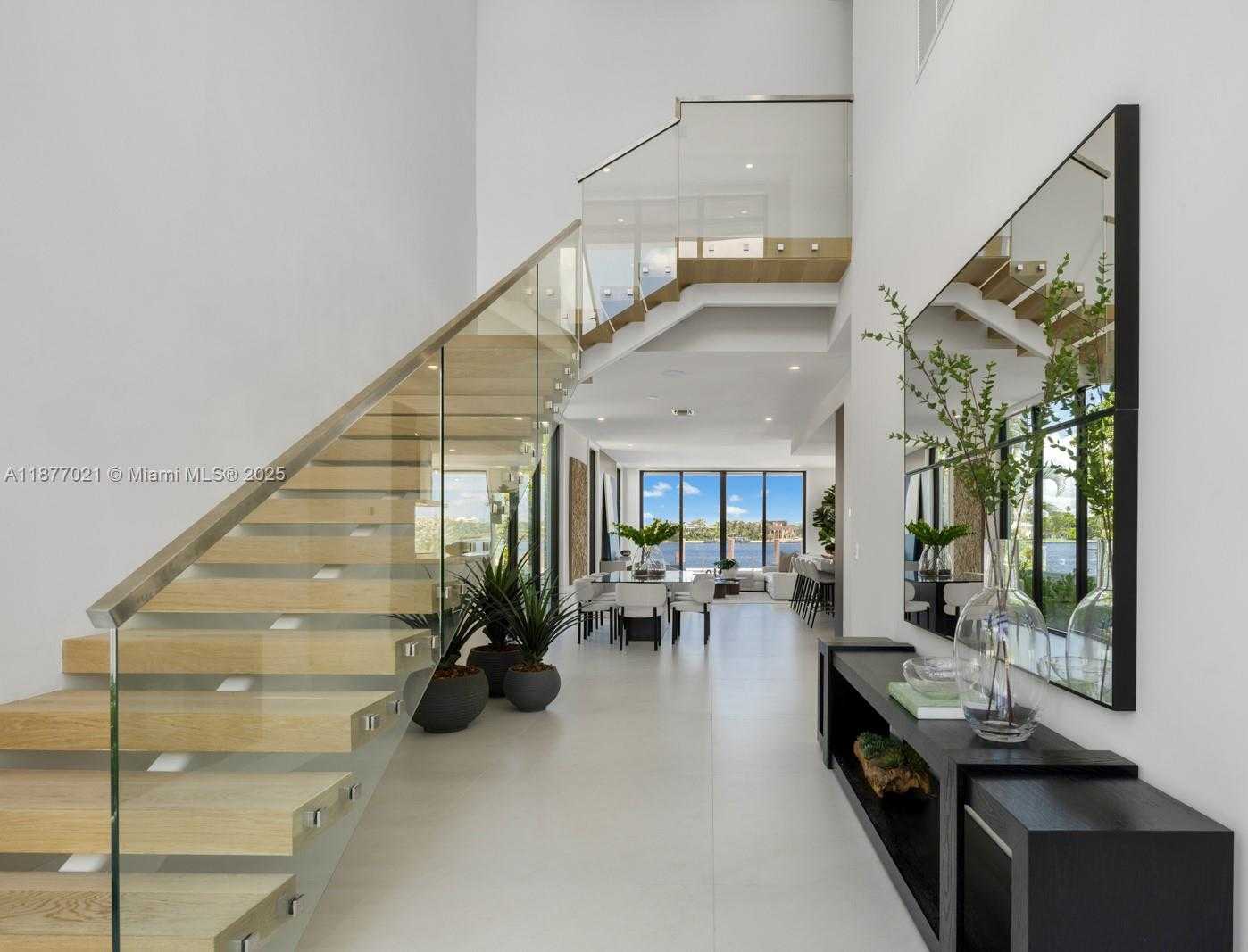 Small Image of 1351 STILLWATER DR, Miami Beach Number 25