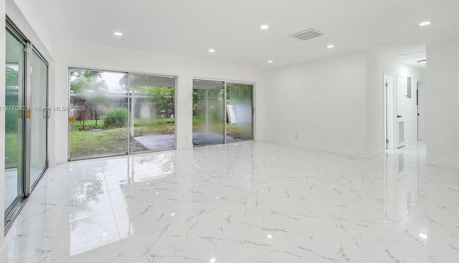 Small Image of 4731 NORTH WEST 12TH ST, Lauderhill Number 21