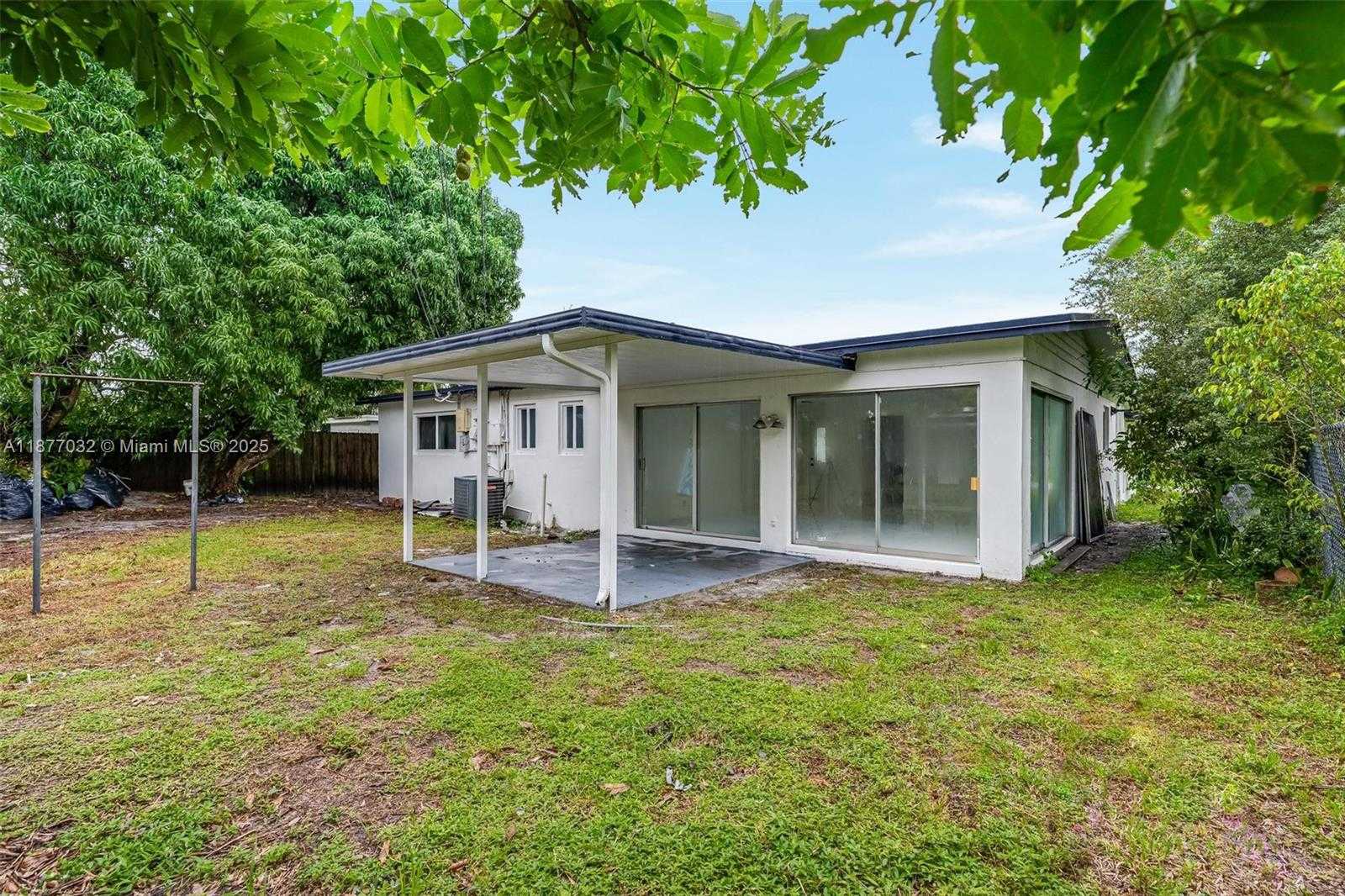 Small Image of 4731 NORTH WEST 12TH ST, Lauderhill Number 23