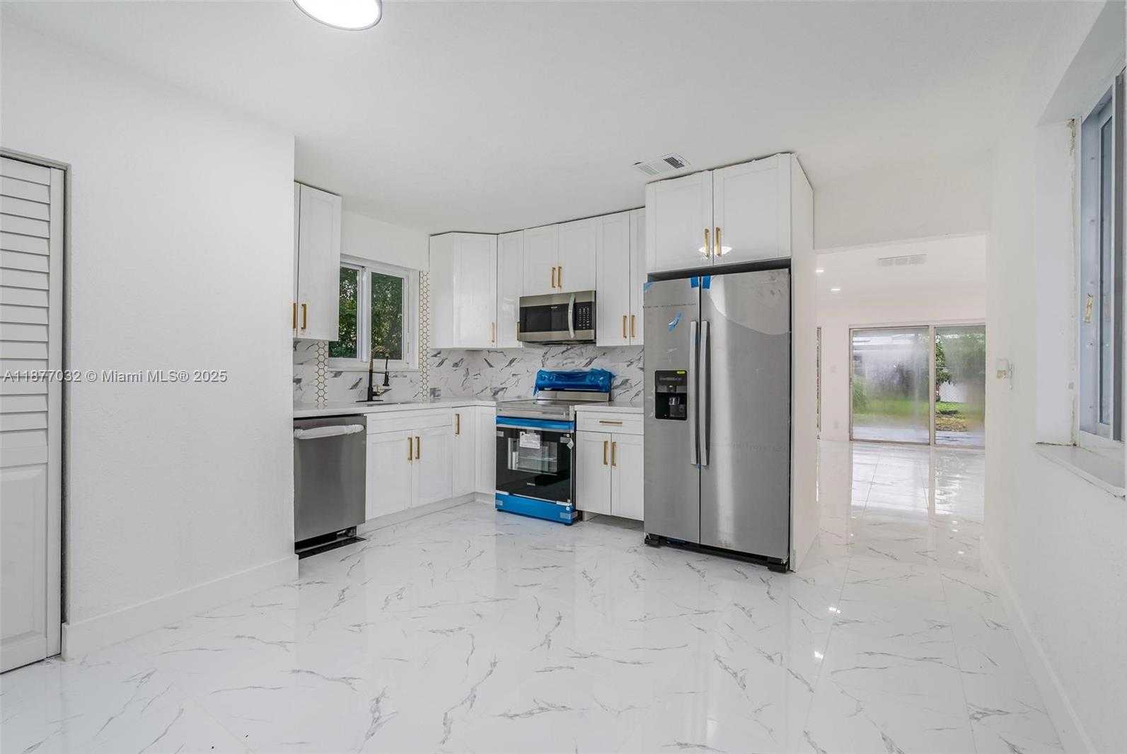 Small Image of 4731 NORTH WEST 12TH ST, Lauderhill Number 3