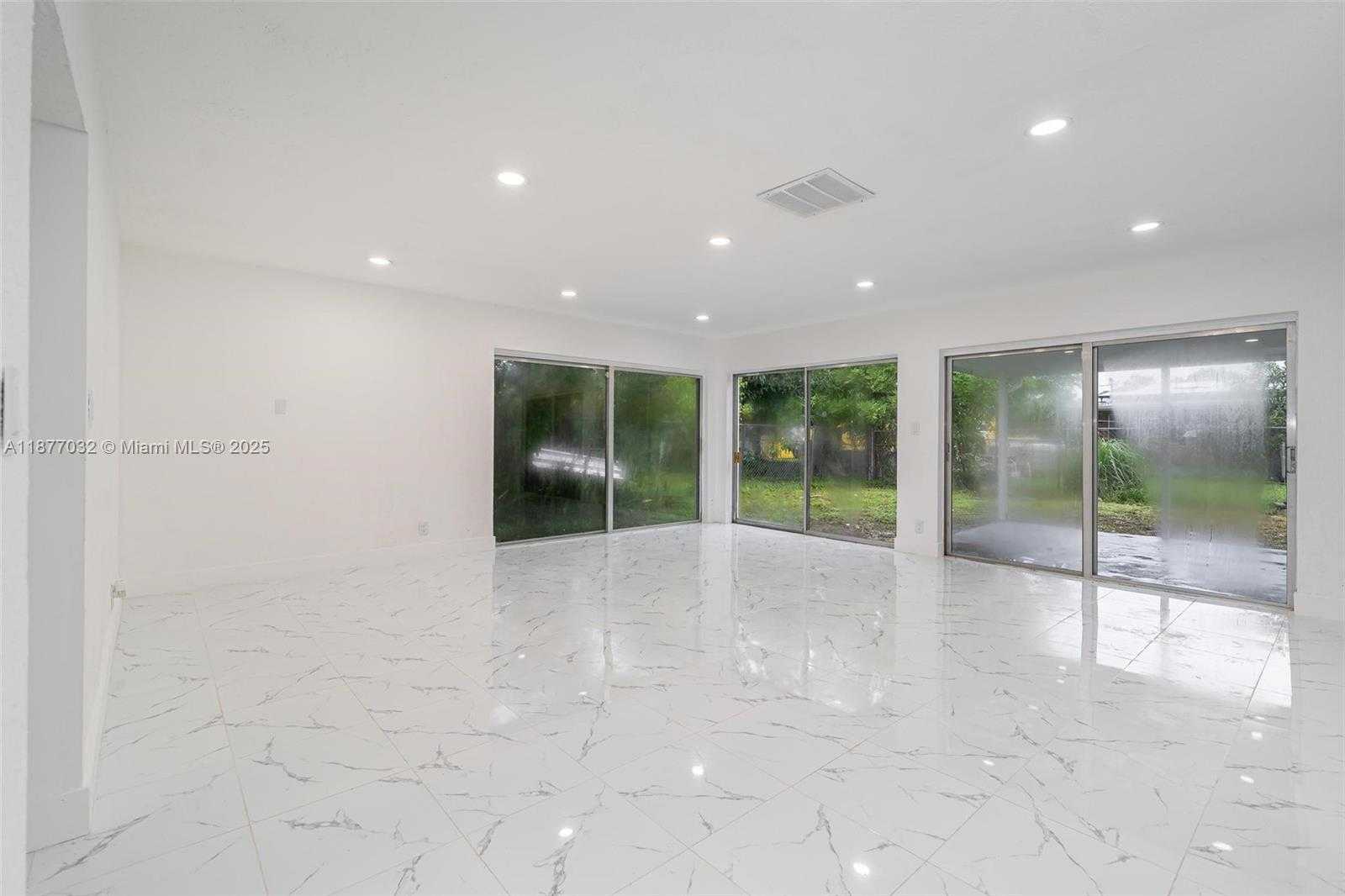 Small Image of 4731 NORTH WEST 12TH ST, Lauderhill Number 7