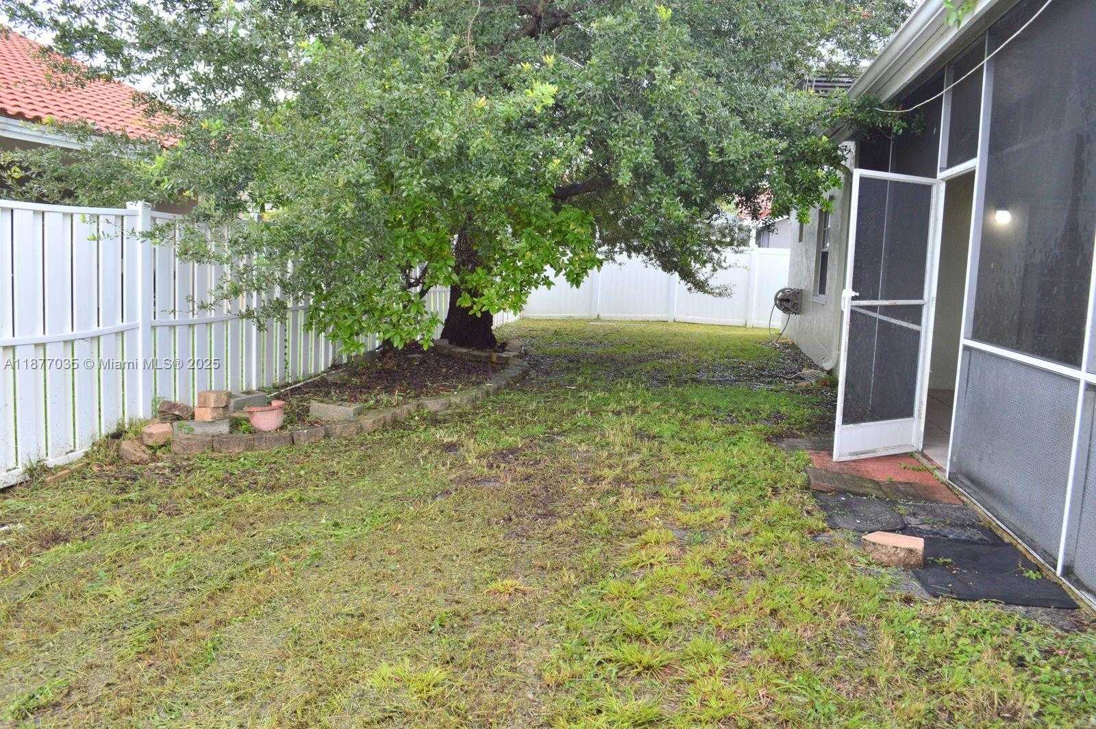 Small Image of 20133 NORTH WEST 9TH CT, Pembroke Pines Number 14