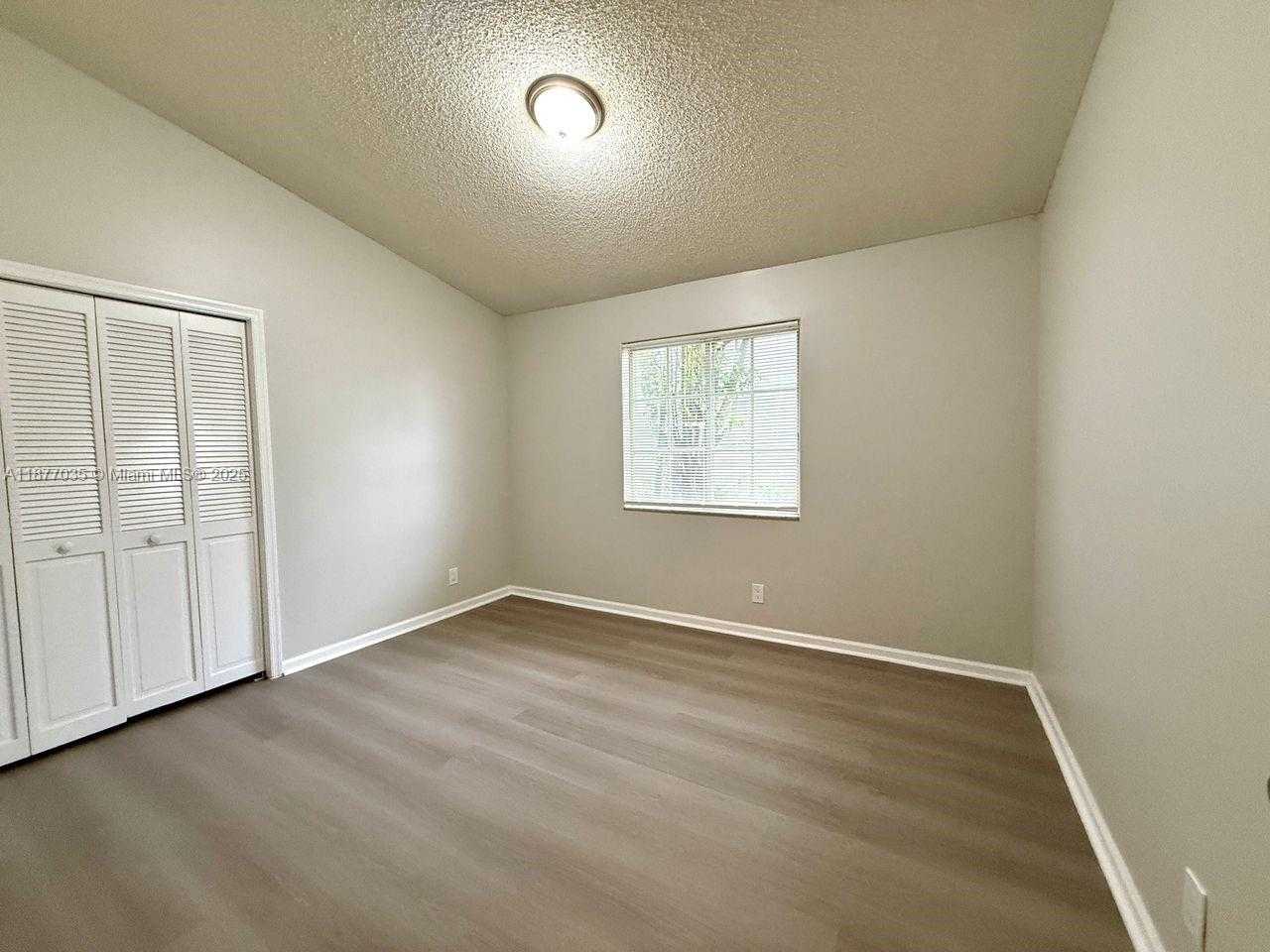 Small Image of 20133 NORTH WEST 9TH CT, Pembroke Pines Number 17