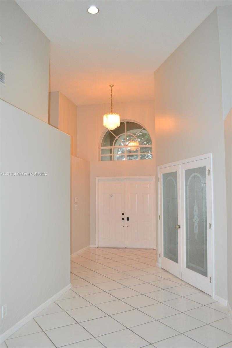 Small Image of 20133 NORTH WEST 9TH CT, Pembroke Pines Number 23