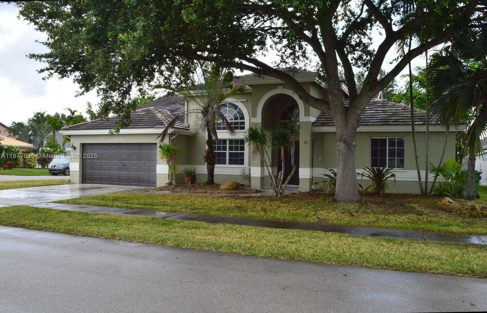 Small Image of 20133 NORTH WEST 9TH CT, Pembroke Pines Number 3