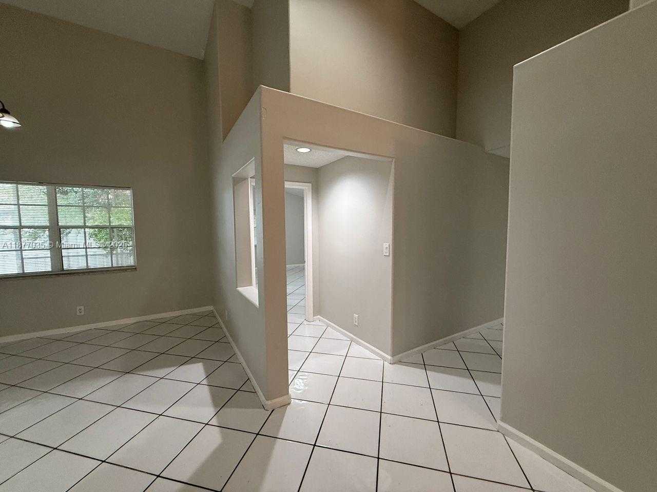 Small Image of 20133 NORTH WEST 9TH CT, Pembroke Pines Number 33