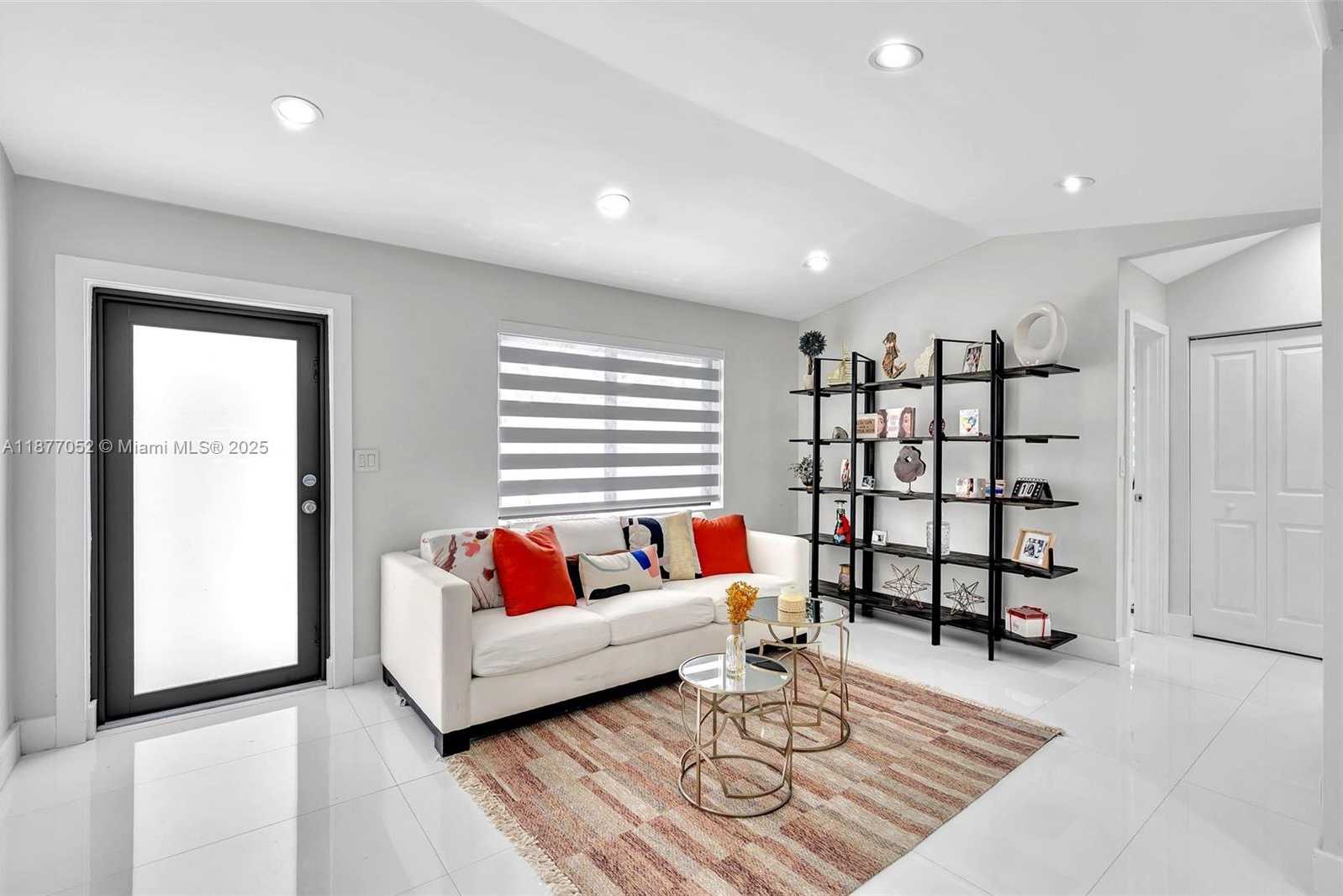 Small Image of 12680 NORTH MIAMI AVE, North Miami Number 12