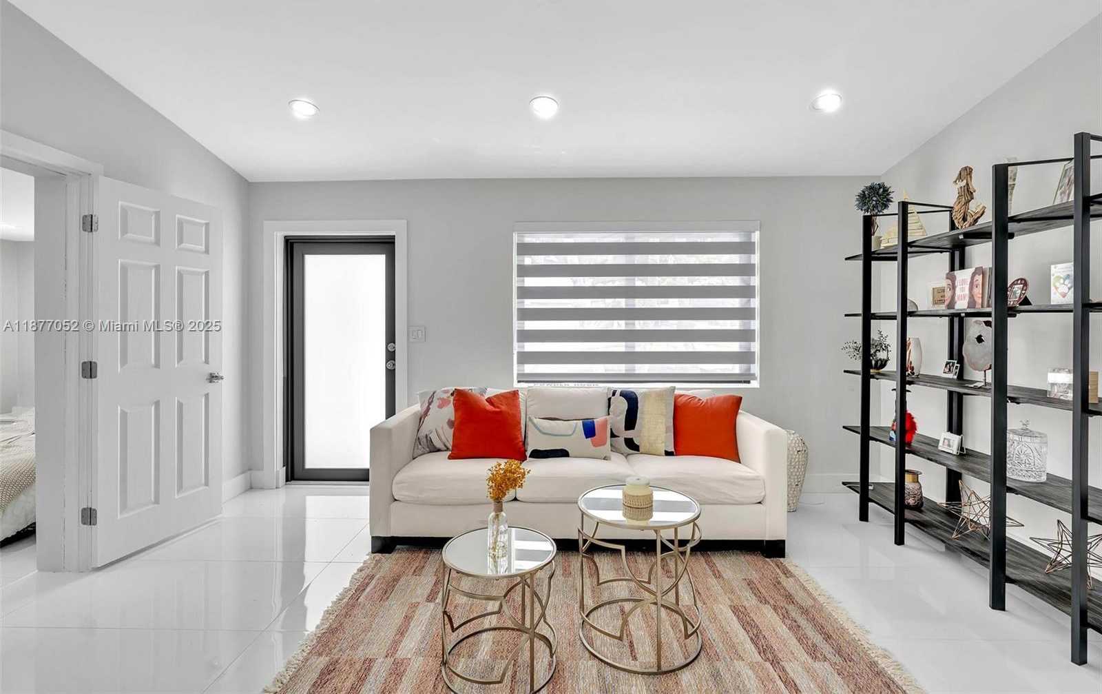 Small Image of 12680 NORTH MIAMI AVE, North Miami Number 14