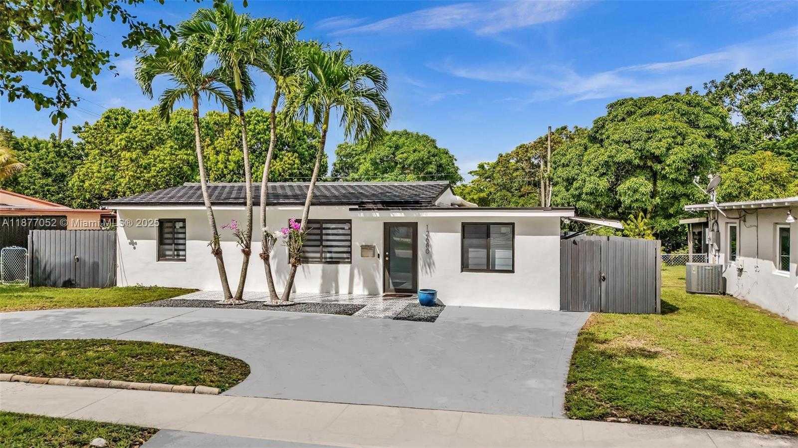 Small Image of 12680 NORTH MIAMI AVE, North Miami Number 2