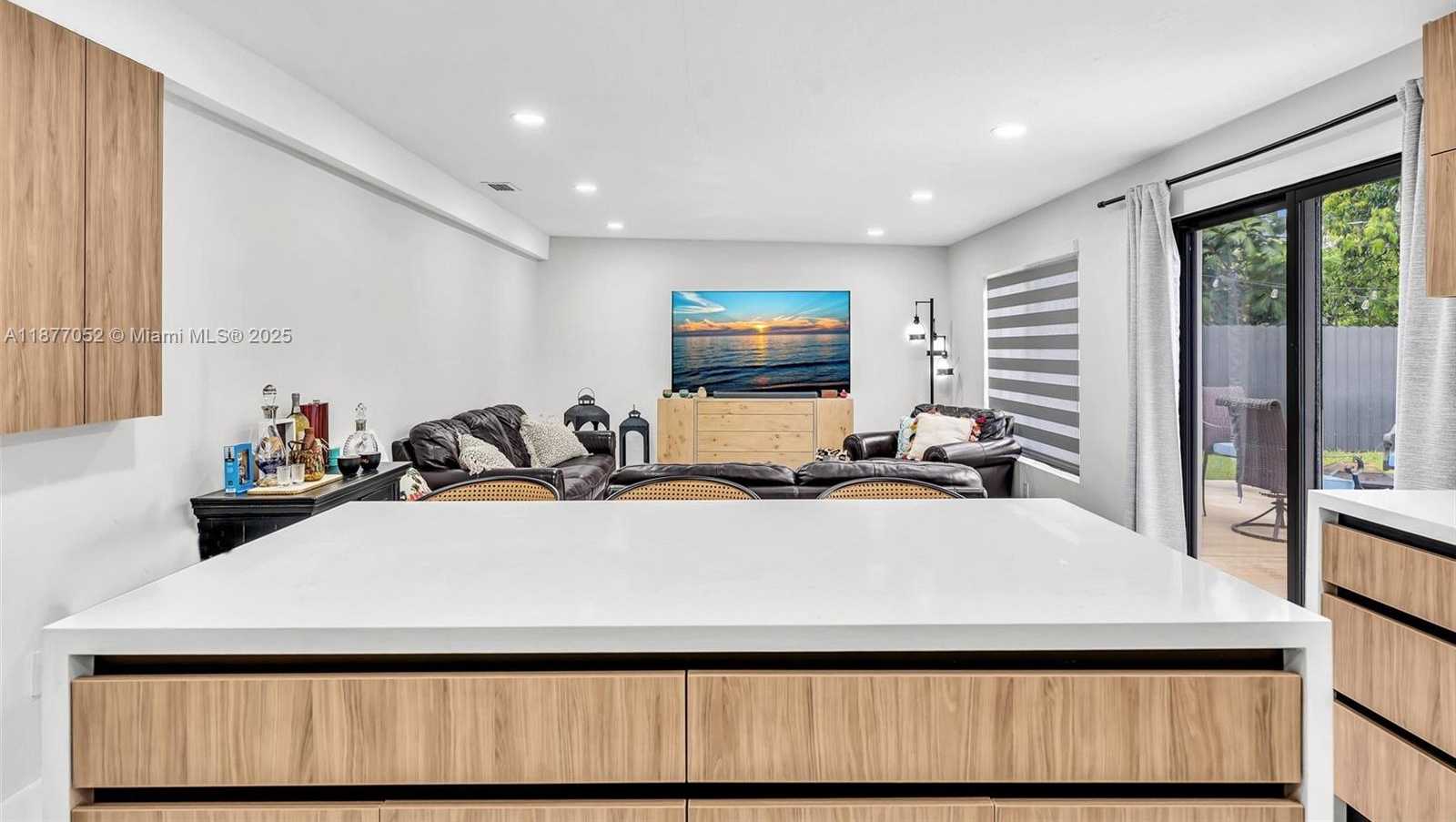 Small Image of 12680 NORTH MIAMI AVE, North Miami Number 21