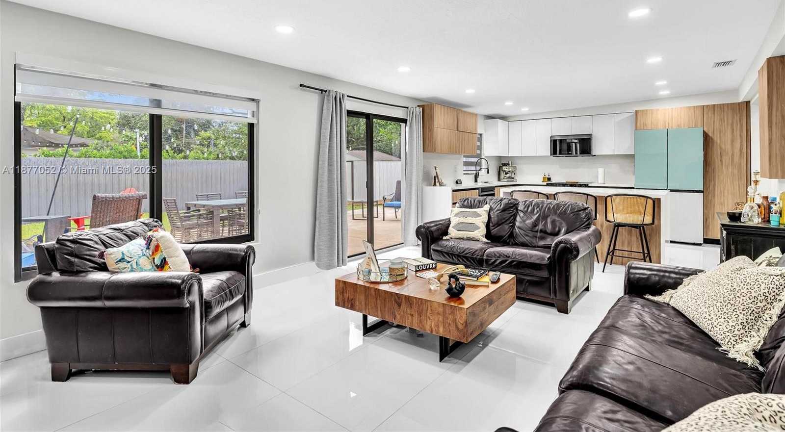 Small Image of 12680 NORTH MIAMI AVE, North Miami Number 30