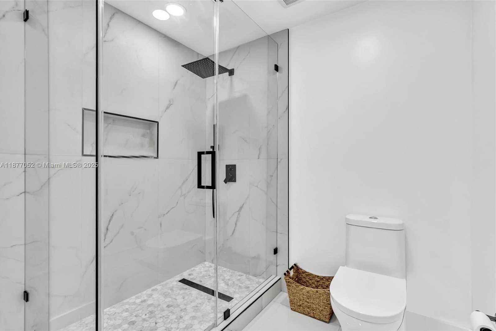 Small Image of 12680 NORTH MIAMI AVE, North Miami Number 48