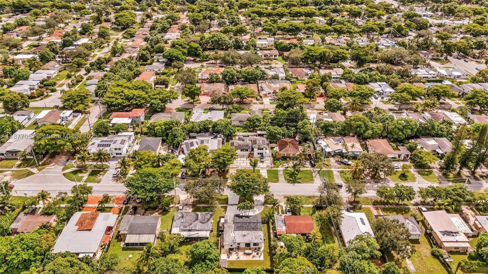 Small Image of 12680 NORTH MIAMI AVE, North Miami Number 59