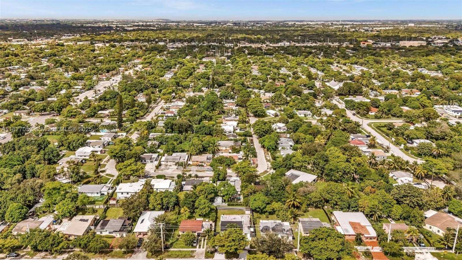 Small Image of 12680 NORTH MIAMI AVE, North Miami Number 61