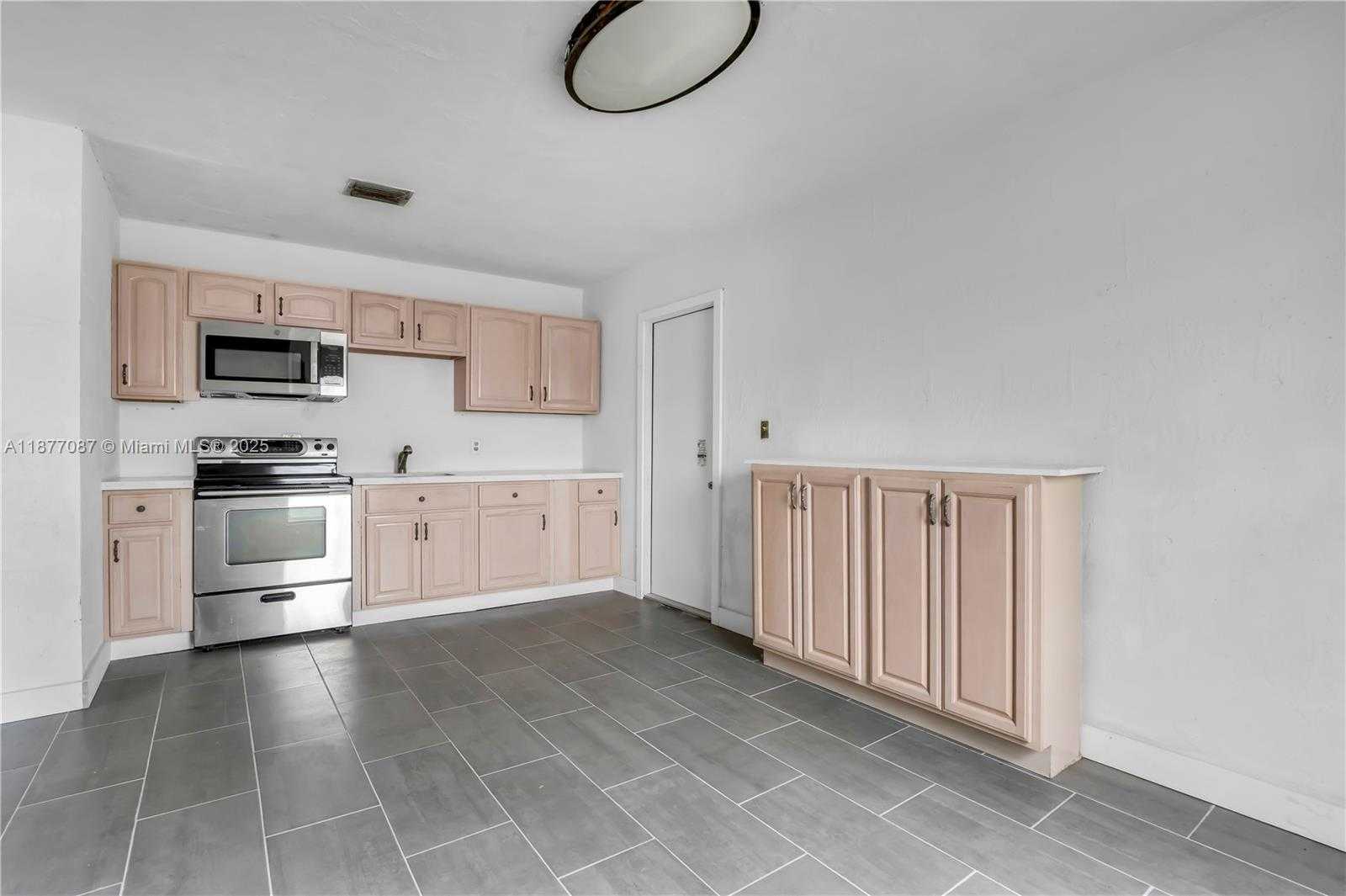 Small Image of 921 NORTH WEST 5TH AVE, Pompano Beach Number 3